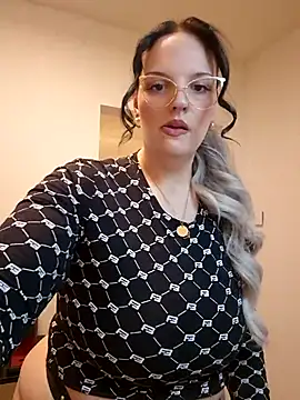 Jujuicy 97 online show from February 2026 09:08:02 AM