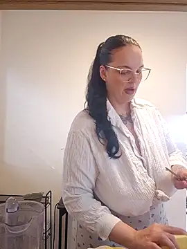 Jujuicy 97 online show from March 2026 02:41:02 PM