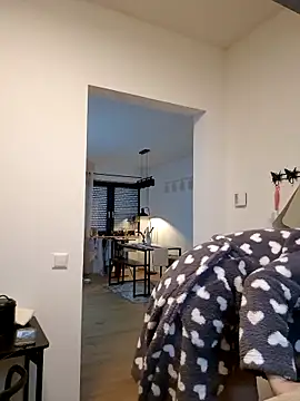 Jujuicy 97 online show from October 2025 07:09:01 AM