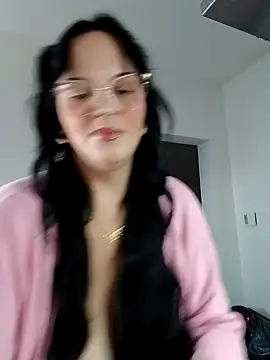 Snapshot of Jujuicy_97 chatting on October 2025 11:23:01 AM Jujuicy 97 online show from October 2025 11:23:01 AM