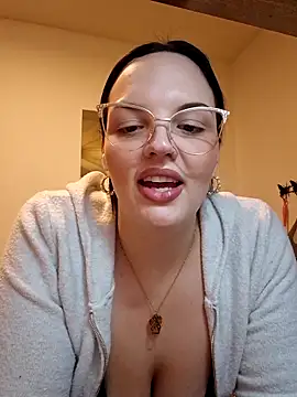 Jujuicy 97 online show from November 2025 09:15:04 PM