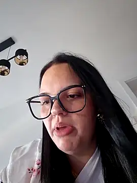 Jujuicy 97 online show from May 2026 07:28:01 AM