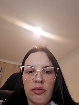 Jujuicy 97 online show from November 2025 12:31:02 PM