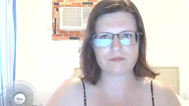 CrimsonMistress online show from April 2026 10:49:02 PM