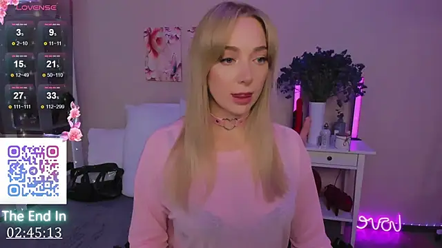 Snapshot of MissLisaX chatting on December 2025 10:17:02 AM MissLisaX online show from December 2025 10:17:02 AM