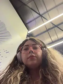 brooklynivy online show from June 2026 12:38:02 PM