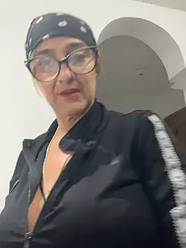 Snapshot of anastasia_and_jordan chatting on April 2026 09:56:01 AM anastasia and jordan online show from April 2026 09:56:01 AM