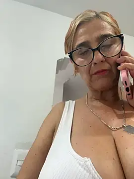 Snapshot of anastasia_and_jordan chatting on April 2026 06:32:02 PM anastasia and jordan online show from April 2026 06:32:02 PM