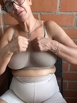 anastasia and jordan online show from March 2026 09:32:02 PM