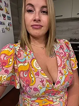 Snapshot of Cute_Hot_Alice chatting on June 2026 08:36:01 PM Cute Hot Alice online show from June 2026 08:36:01 PM