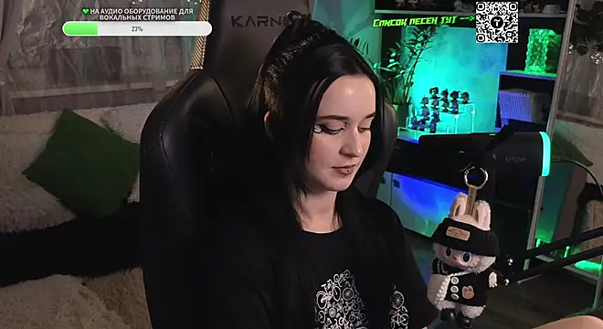 Snapshot of KiraLiLime chatting on October 2025 05:43:02 PM KiraLiLime online show from October 2025 05:43:02 PM