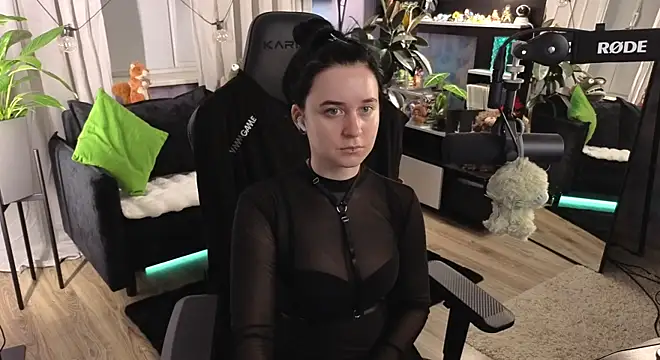 KiraLiLime online show from April 2026 05:30:01 PM