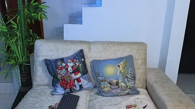 Lorenne Miller online show from November 2025 05:07:01 AM