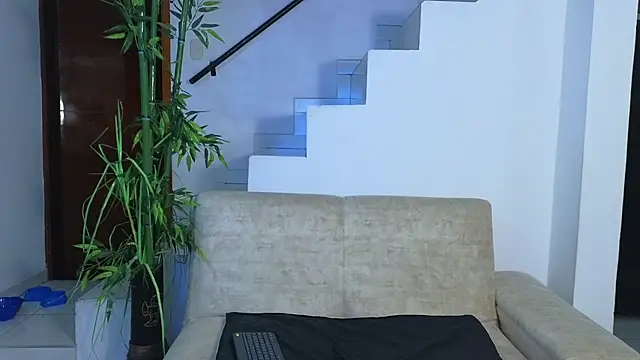 Lorenne Miller online show from February 2026 06:26:01 AM