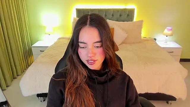  Charlotte evans 1 online show from November 2025 12:26:01 AM