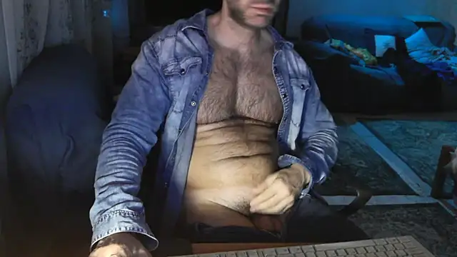 TebaldHot online show from October 2025 01:33:01 PM
