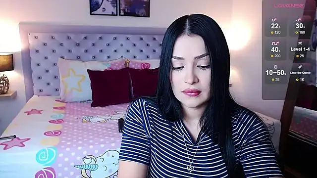 sarascottt online show from March 2025 01:51:01 PM