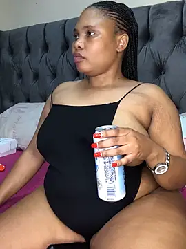 Anaelle24 online show from May 2026 05:44:02 AM