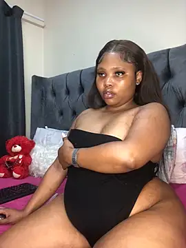 Anaelle24 online show from October 2025 07:30:02 AM