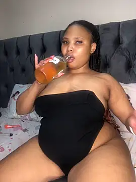 Anaelle24 online show from April 2026 06:42:02 AM