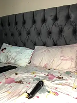 Anaelle24 online show from April 2026 03:46:01 PM