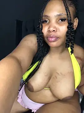 Anaelle24 online show from March 2025 07:32:02 PM