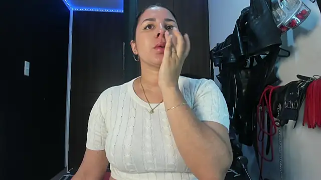 Snapshot of violet_bdsmx chatting on November 2025 06:01:01 PM violet bdsmx online show from November 2025 06:01:01 PM