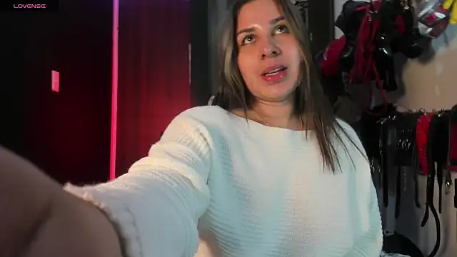 violet bdsmx online show from April 2026 06:44:02 PM