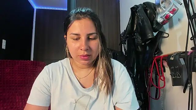 Snapshot of violet_bdsmx chatting on November 2025 01:53:01 AM violet bdsmx online show from November 2025 01:53:01 AM