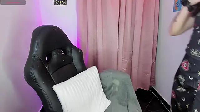 indra cam online show from February 2026 04:12:02 AM