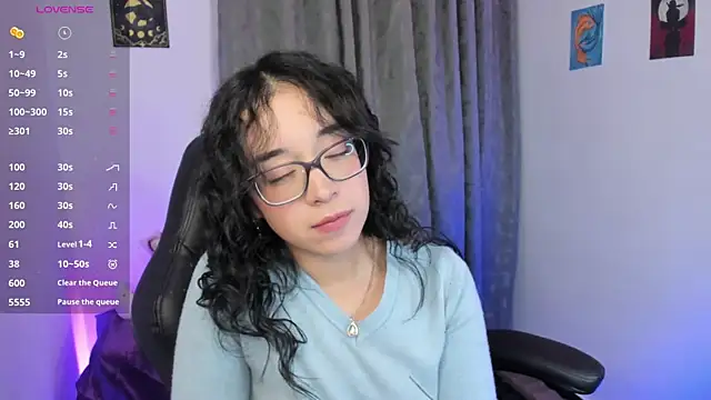 Snapshot of indra_cam chatting on July 2026 06:25:01 AM indra cam online show from July 2026 06:25:01 AM