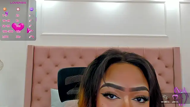 Snapshot of mia_schwarz chatting on September 2025 04:29:02 PM mia schwarz online show from September 2025 04:29:02 PM