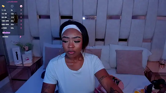 Snapshot of mia_schwarz chatting on September 2025 12:22:01 PM mia schwarz online show from September 2025 12:22:01 PM