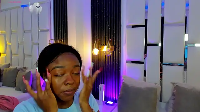 Snapshot of mia_schwarz chatting on October 2025 09:14:02 PM mia schwarz online show from October 2025 09:14:02 PM