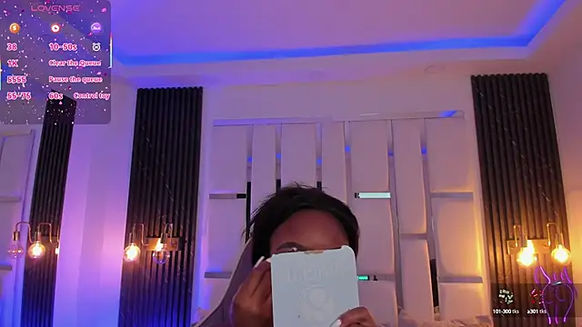 Snapshot of mia_schwarz chatting on October 2025 05:57:01 PM mia schwarz online show from October 2025 05:57:01 PM