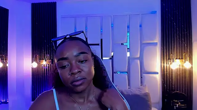 Snapshot of mia_schwarz chatting on November 2025 09:52:01 PM mia schwarz online show from November 2025 09:52:01 PM