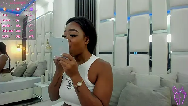 Snapshot of mia_schwarz chatting on October 2025 08:32:02 PM mia schwarz online show from October 2025 08:32:02 PM