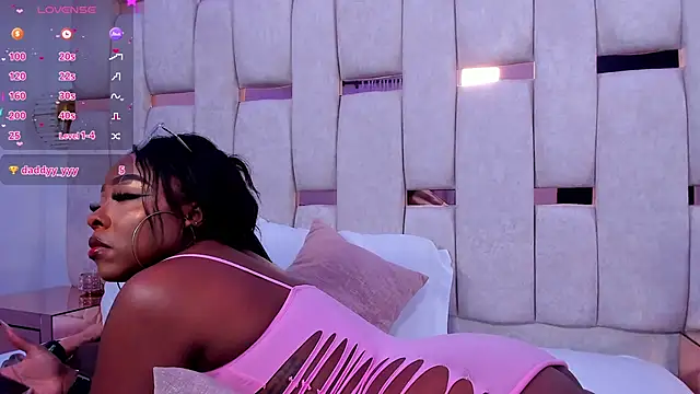 Snapshot of mia_schwarz chatting on January 2025 11:50:01 PM mia schwarz online show from January 2025 11:50:01 PM