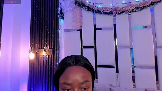 mia schwarz online show from December 2025 09:29:01 PM