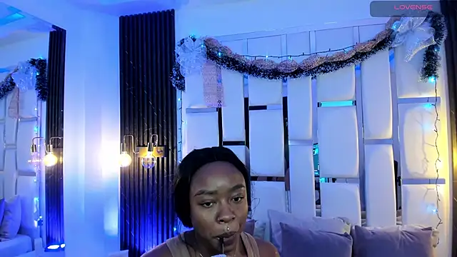 Snapshot of mia_schwarz chatting on December 2025 09:53:02 PM mia schwarz online show from December 2025 09:53:02 PM