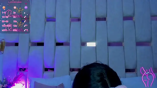 mia schwarz online show from February 2026 08:44:02 PM