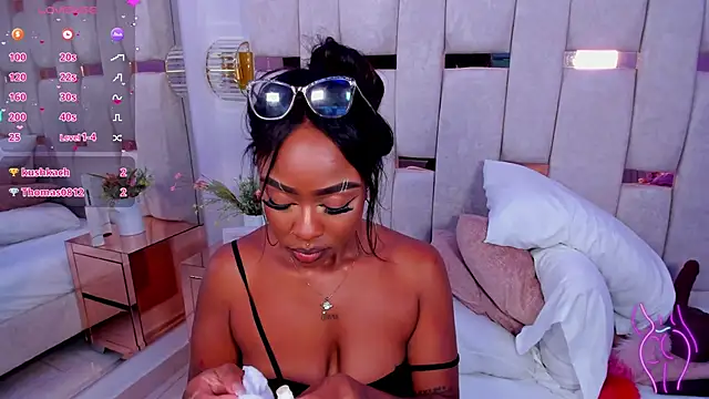 Snapshot of mia_schwarz chatting on January 2025 01:03:01 AM mia schwarz online show from January 2025 01:03:01 AM