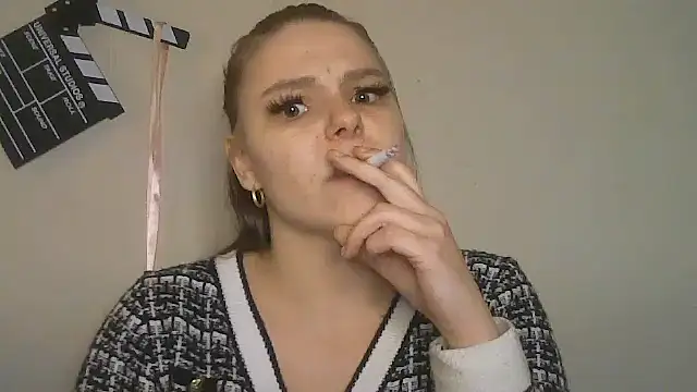 PetiteB Official online show from February 2025 03:00:02 AM