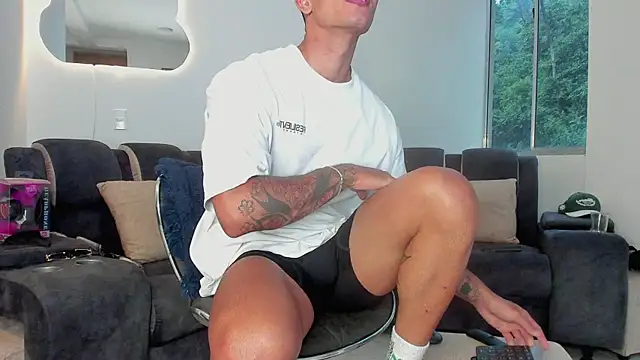 davis alx1 online show from February 2025 11:06:01 PM