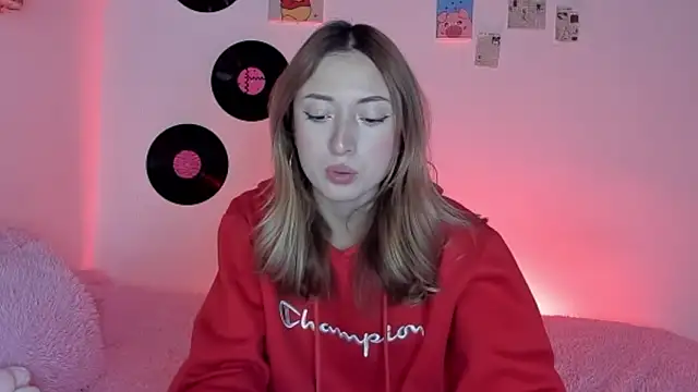 Imsophie collins online show from October 2025 05:32:02 AM