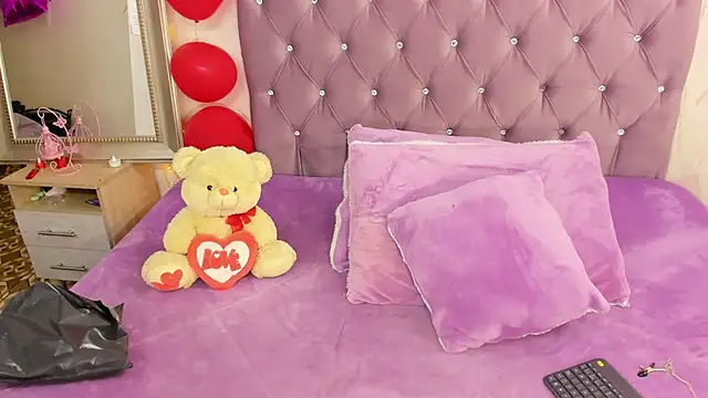 Snapshot of Kharla_Marin chatting on March 2025 02:50:01 AM Kharla Marin online show from March 2025 02:50:01 AM