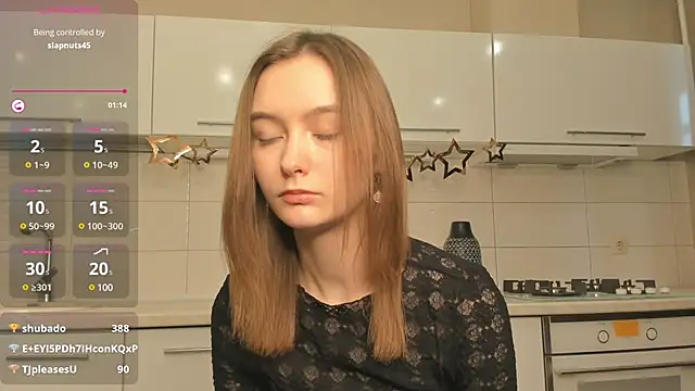 Snapshot of AngieDeans chatting on March 2025 10:24:02 AM AngieDeans online show from March 2025 10:24:02 AM