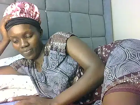 Snapshot of Slimthick900 chatting on March 2025 04:22:02 PM Slimthick900 online show from March 2025 04:22:02 PM