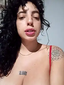 Snapshot of Sweet-diamondxxx chatting on March 2026 03:03:02 AM Sweet-diamondxxx online show from March 2026 03:03:02 AM