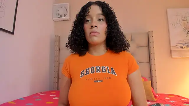 Snapshot of vanesasexyhot21 chatting on November 2025 02:15:01 AM vanesasexyhot21 online show from November 2025 02:15:01 AM